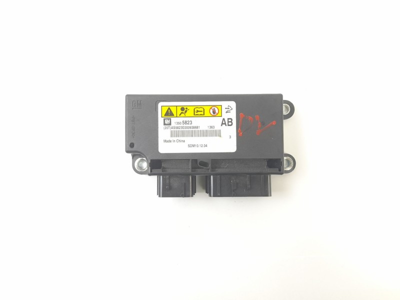 Recambio de centralita airbag para chevrolet orlando (j309) 2.0 d referencia OEM IAM 13505823  