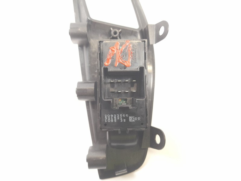 Recambio de mando elevalunas trasero izquierdo para chevrolet orlando (j309) 2.0 d referencia OEM IAM 20933566  