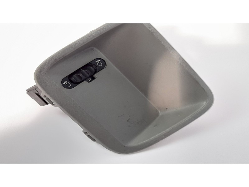 Recambio de mando luces para opel vivaro a furgón (x83) 2.5 cdti (f7) referencia OEM IAM 8200379685  