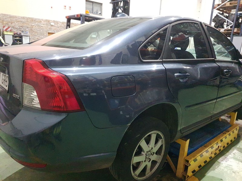 volvo s40 ii (544) 2.0d del año 2004