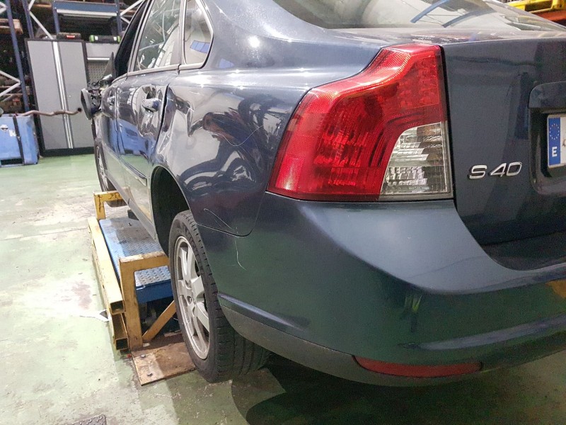 volvo s40 ii (544) 2.0d del año 2004