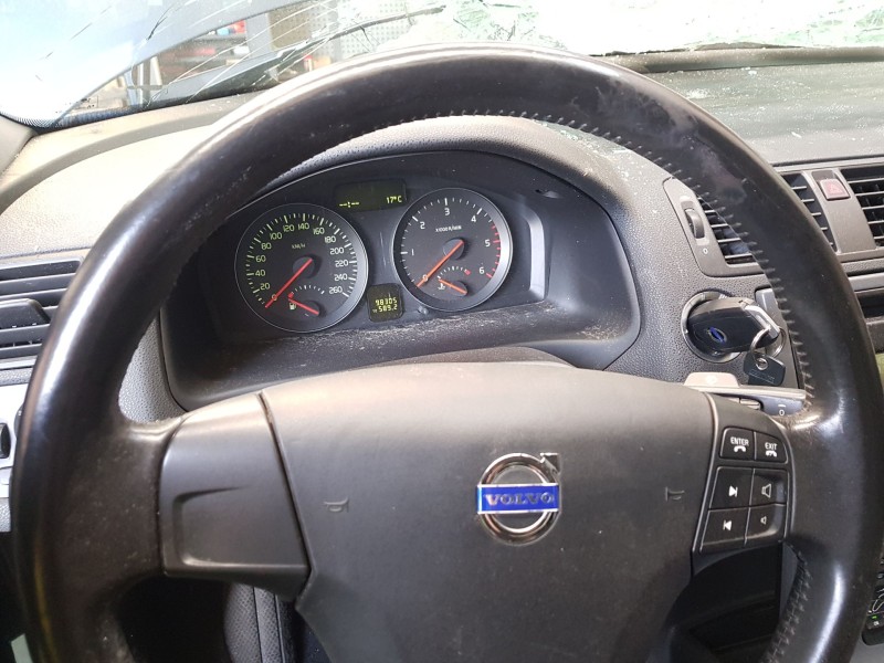 volvo s40 ii (544) 2.0d del año 2004