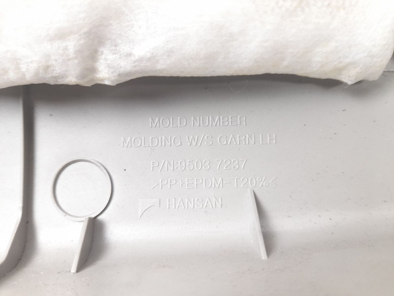 Recambio de moldura para chevrolet orlando (j309) 2.0 d referencia OEM IAM 95037237  