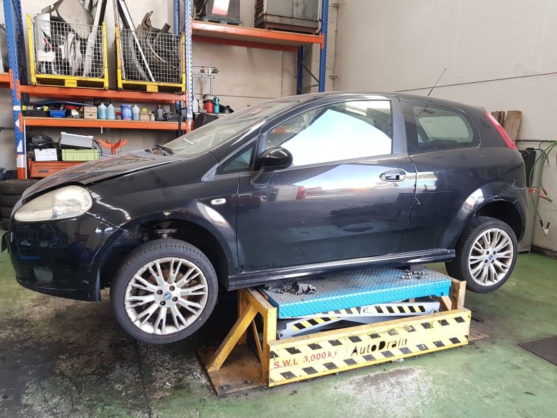 fiat grande punto (199) 1.9 d multijet del año 2005