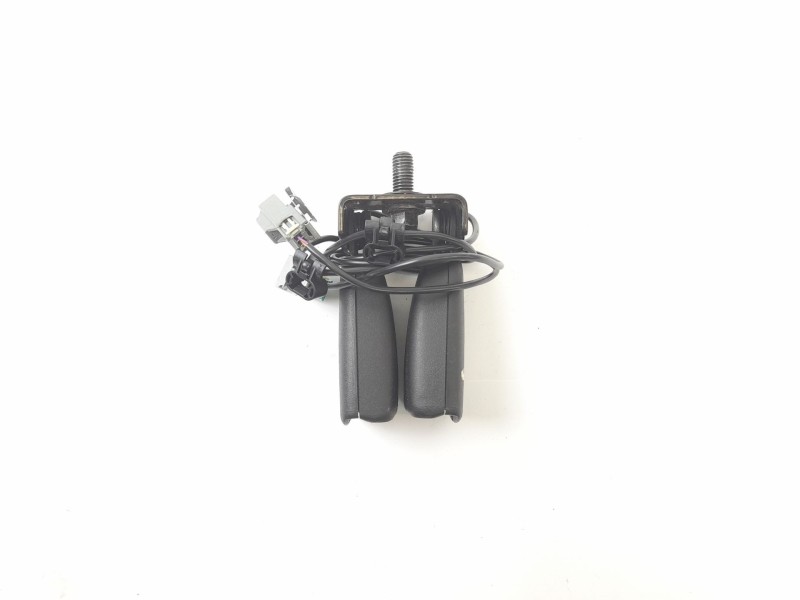Recambio de enganche cinturon seguridad trasero derecho para volvo s40 ii (544) 2.0d referencia OEM IAM 30780808  