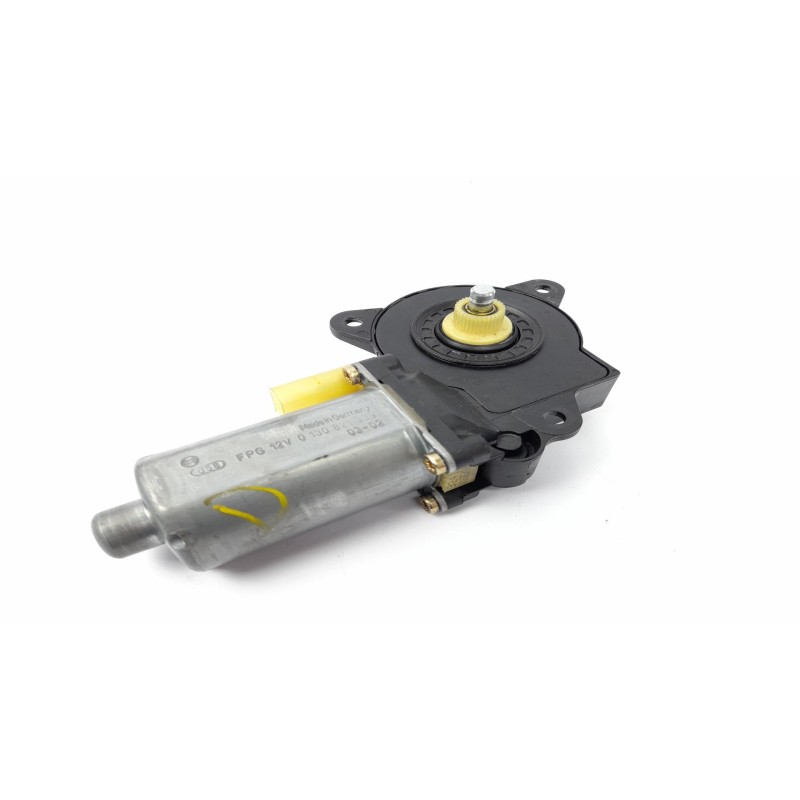 Recambio de motor elevalunas delantero derecho para ford fiesta (cbk) 1.4 tdci cat referencia OEM IAM 0130821939  