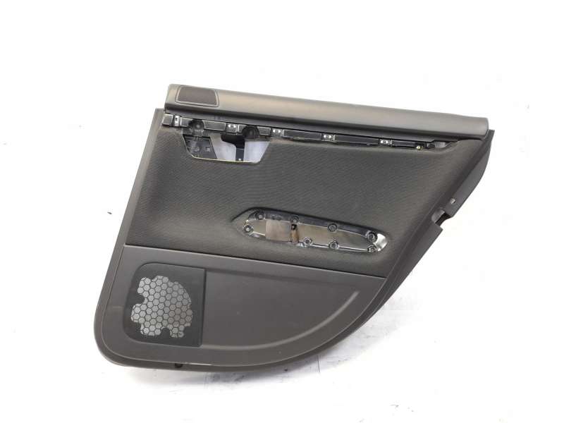 GUARNECIDO PUERTA TRASERA DERECHA 8E0867306 