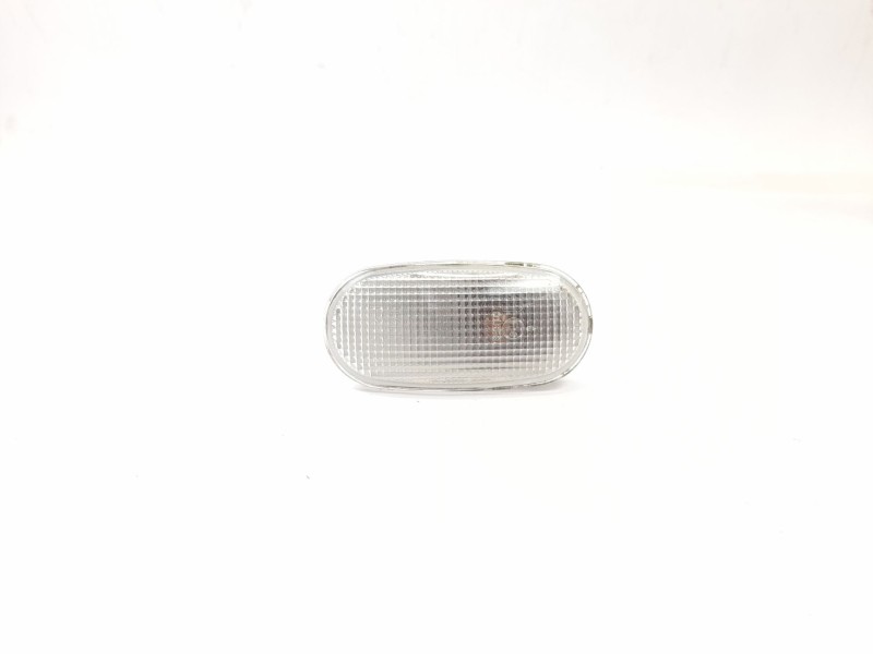 Recambio de piloto lateral izquierdo para mitsubishi l 200 (k6/7) 2.5 td (k64t) referencia OEM IAM   