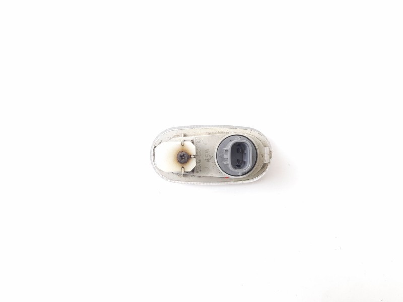 Recambio de piloto lateral izquierdo para mitsubishi l 200 (k6/7) 2.5 td (k64t) referencia OEM IAM   