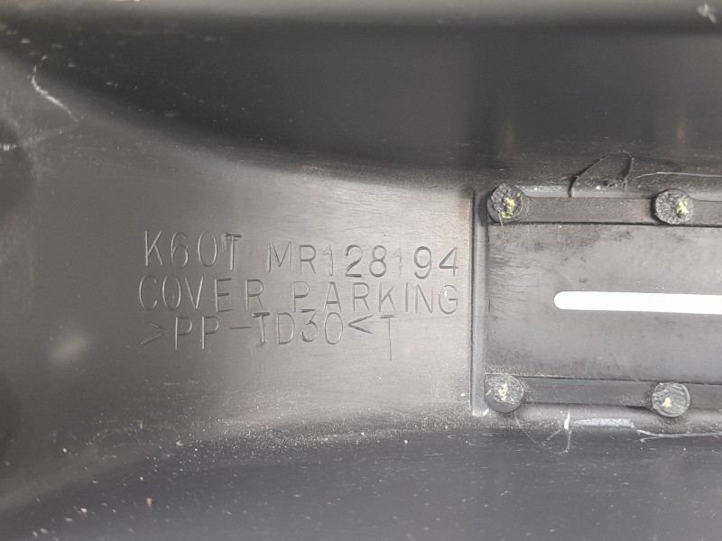 Recambio de moldura para mitsubishi l 200 (k6/7) 2.5 td (k64t) referencia OEM IAM MR128194  