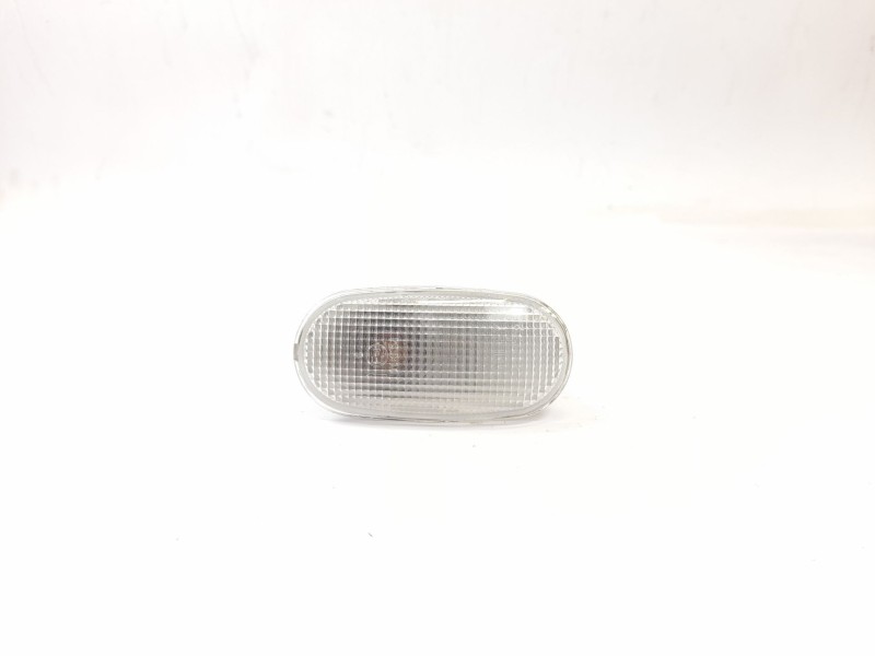 Recambio de piloto lateral derecho para mitsubishi l 200 (k6/7) 2.5 td (k64t) referencia OEM IAM   