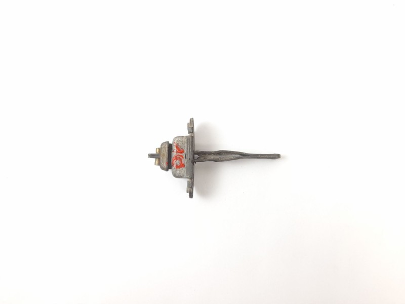 Recambio de retenedor puerta para nissan terrano (wd21) 2.7 td 4wd referencia OEM IAM   