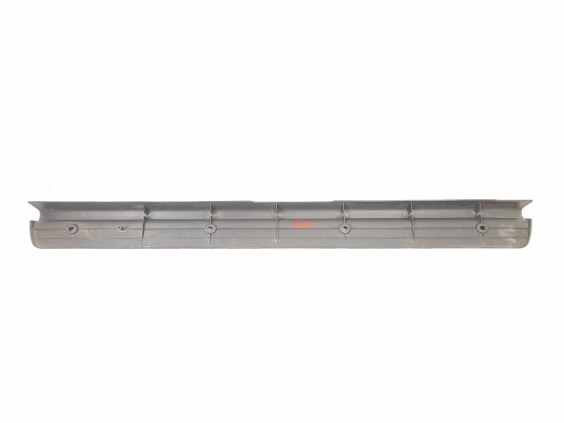 Recambio de moldura para mitsubishi l 200 (k6/7) 2.5 td (k64t) referencia OEM IAM MR117822  