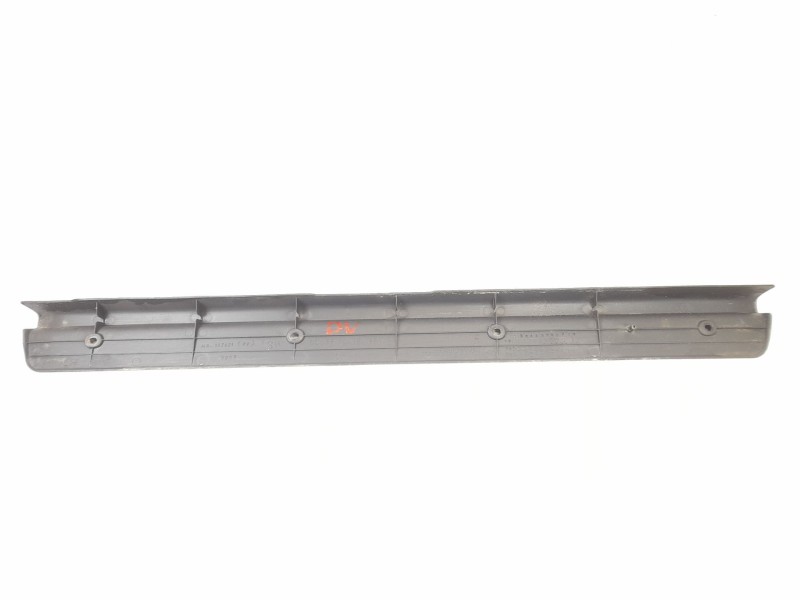 Recambio de moldura para mitsubishi l 200 (k6/7) 2.5 td (k64t) referencia OEM IAM   