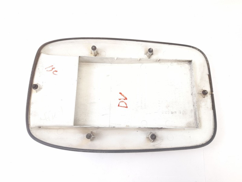 Recambio de moldura para mitsubishi l 200 (k6/7) 2.5 td (k64t) referencia OEM IAM MR144837  