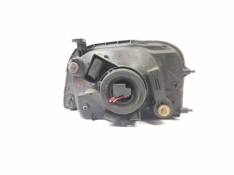 Recambio de faro derecho para mitsubishi l 200 (k6/7) 2.5 td (k64t) referencia OEM IAM MR339730  