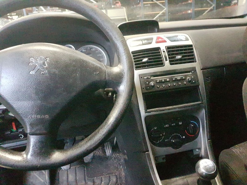 peugeot 307 3p xs. 2.0 hd del año 2000