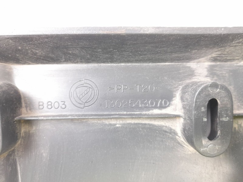 Recambio de moldura para peugeot boxer furgón (230l) 2.8 hdi referencia OEM IAM 1302543070  