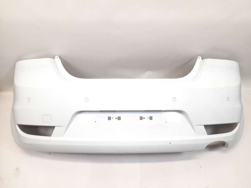 PARAGOLPES TRASERO 