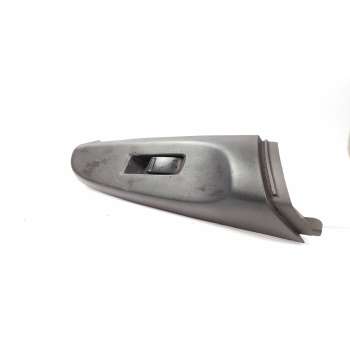 MANDO ELEVALUNAS TRASERO DERECHO 82960BM700 