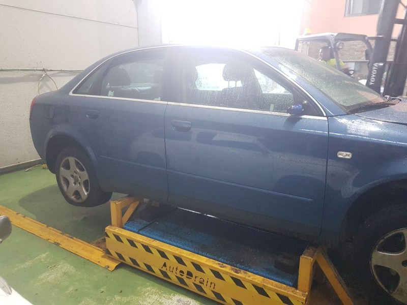 audi audi a4 b6 (8e2) 2.5 tdi del año 2001