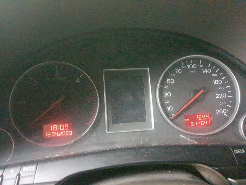 audi audi a4 b6 (8e2) 2.5 tdi del año 2001