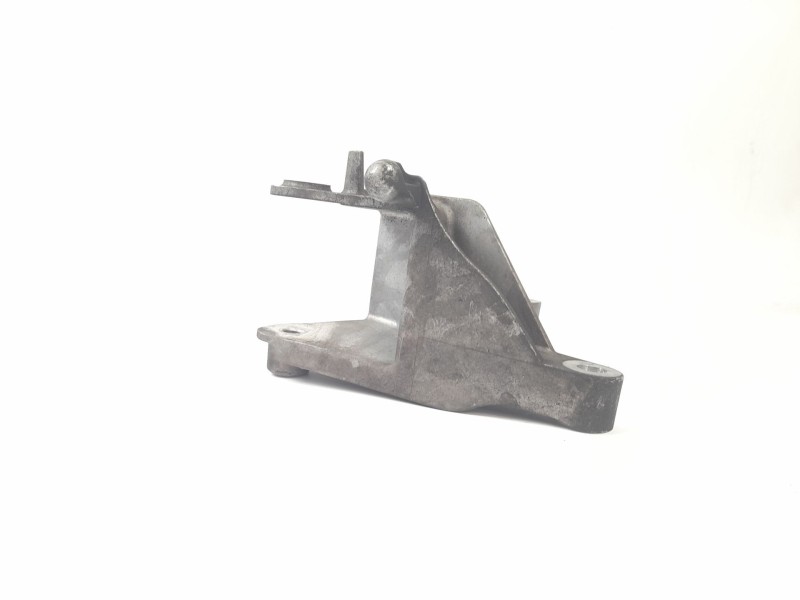 Recambio de soporte motor para chevrolet orlando (j309) 2.0 d referencia OEM IAM 13305941  