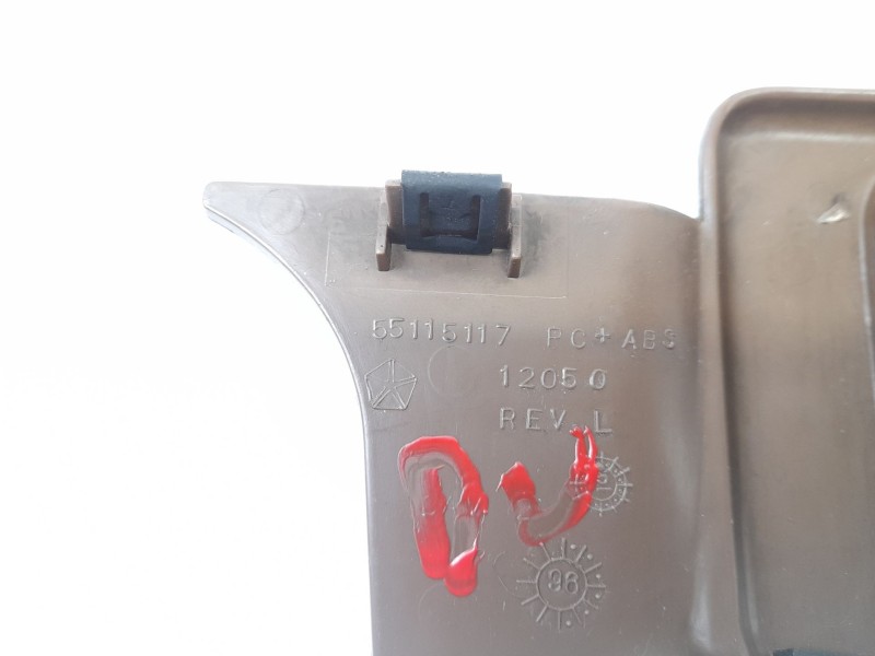 Recambio de moldura para jeep gr.cherokee i (zj) 2.5 td 4x4 (z) referencia OEM IAM 55115117  