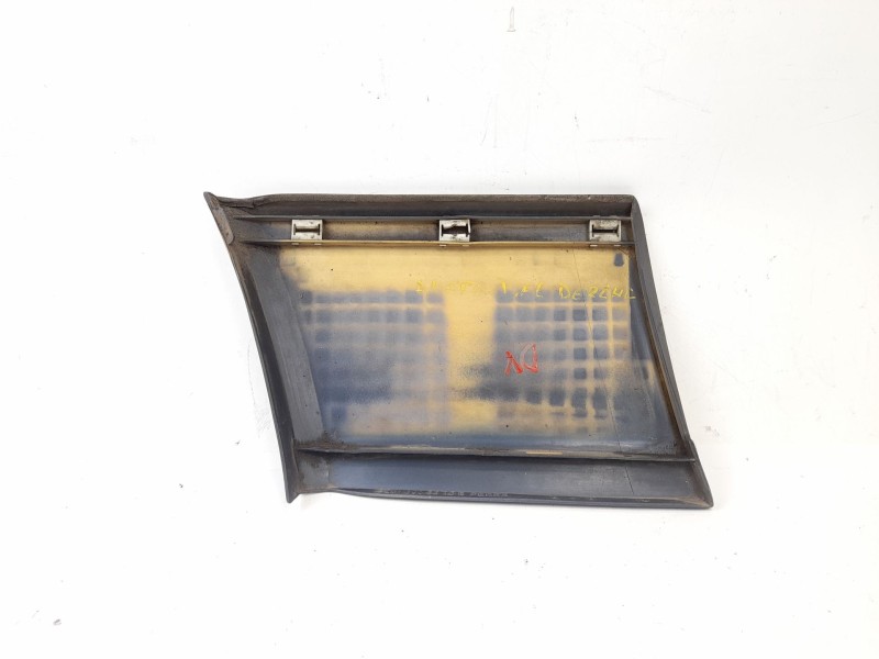 Recambio de moldura para mercedes 190 (w201) 2.3 referencia OEM IAM 2016905440R  