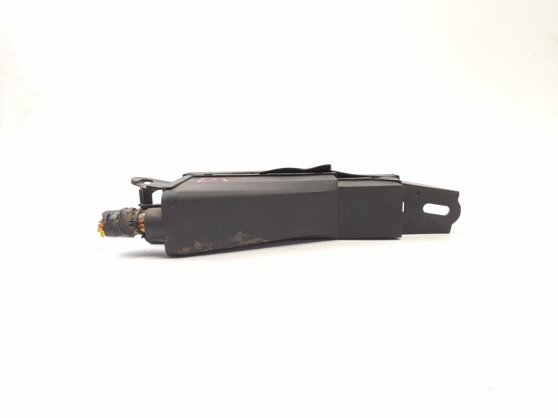 Recambio de caja reles / fusibles para ligier ambra 49 referencia OEM IAM 7703397178  