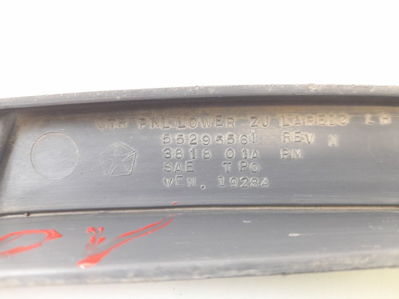 Recambio de moldura para jeep gr.cherokee i (zj) 2.5 td 4x4 (z) referencia OEM IAM 55295561  
