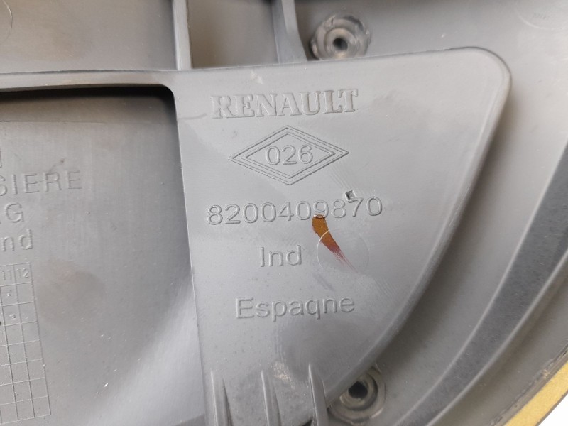 Recambio de moldura para renault megane ii (bm0/1_, cm0/1_) 1.9 dci referencia OEM IAM   