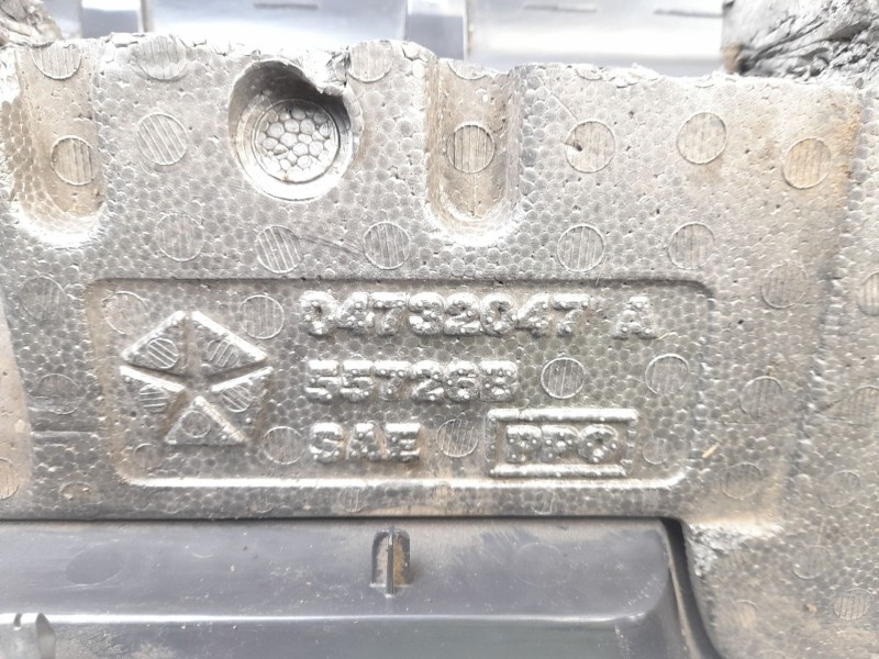 Recambio de moldura para jeep gr.cherokee i (zj) 2.5 td 4x4 (z) referencia OEM IAM 04732047  