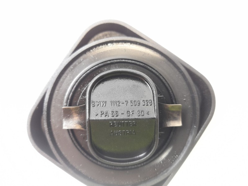 Recambio de tapon de aceite para bmw serie 3 berlina (e46) 320d referencia OEM IAM 11127509328  