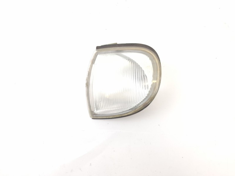 Recambio de piloto delantero izquierdo para nissan serena (c23) 2.3 d referencia OEM IAM 261357C000  