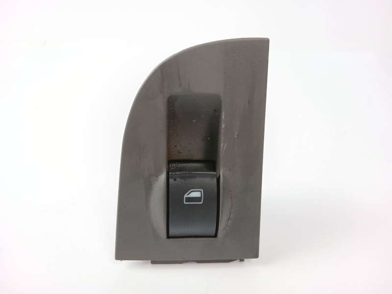 MANDO ELEVALUNAS TRASERO DERECHO 4B0959855 