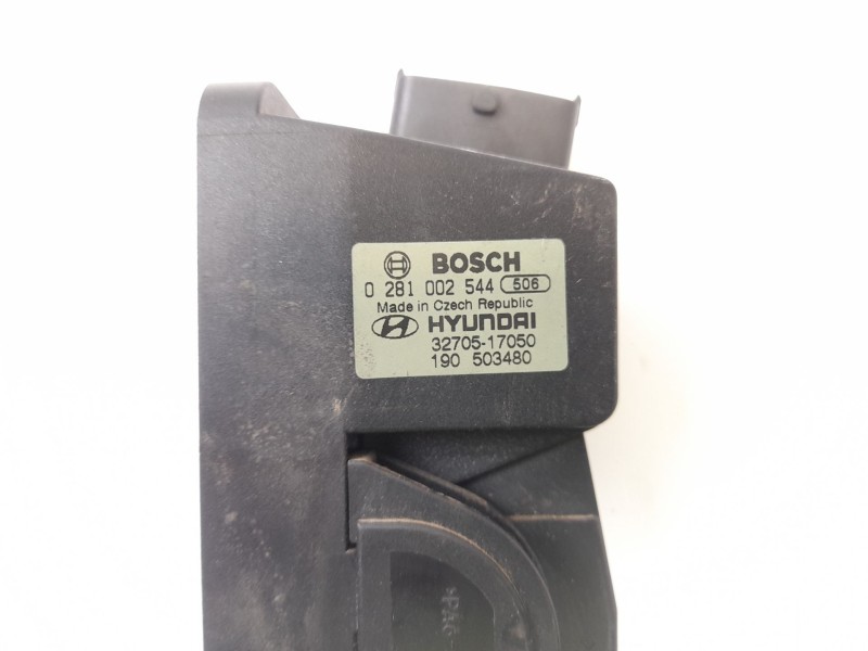 Recambio de potenciometro pedal para hyundai matrix (fc) 1.5 crdi gls referencia OEM IAM 3270517050 0281002544 