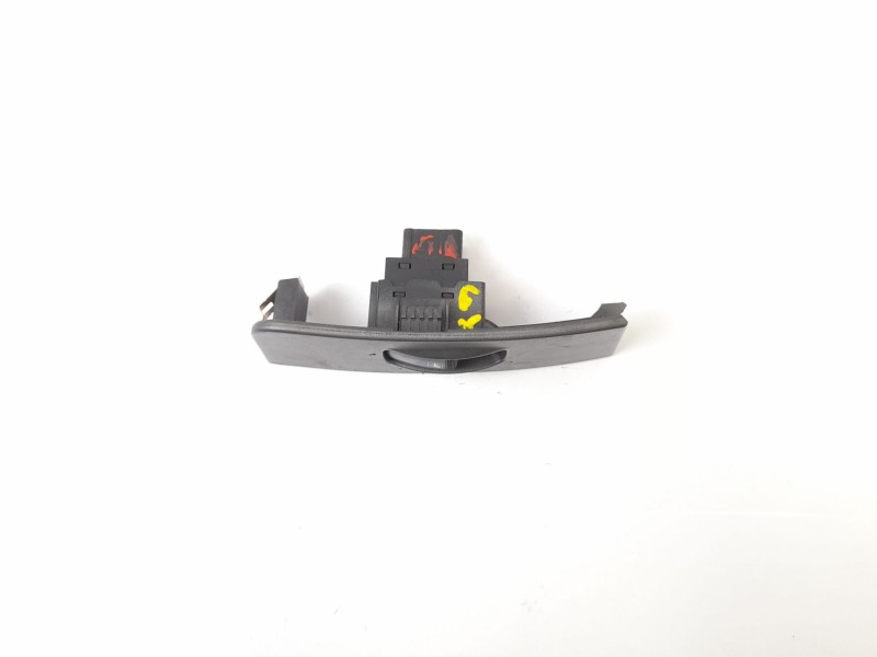 Recambio de mando elevalunas trasero derecho para hyundai matrix (fc) 1.5 crdi gls referencia OEM IAM 9358017510  