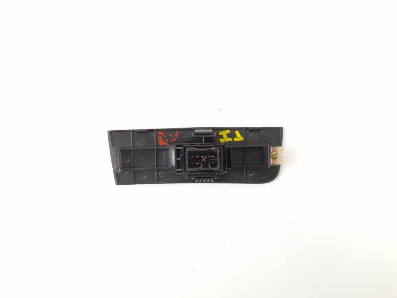 Recambio de mando elevalunas trasero izquierdo para hyundai matrix (fc) 1.5 crdi gls referencia OEM IAM 9358017500  