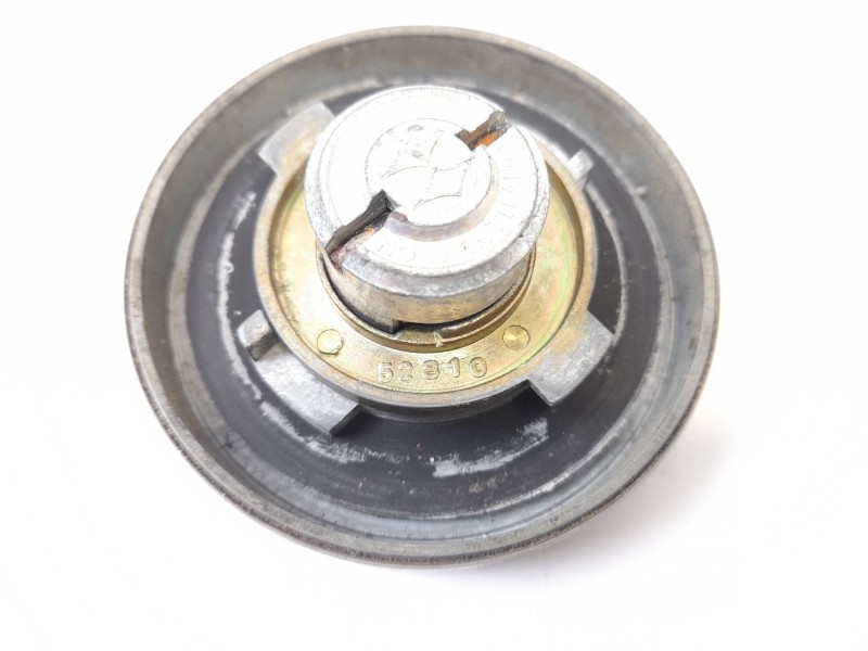 Recambio de tapon combustible para talbot horizon 1.9 diesel referencia OEM IAM 52810  