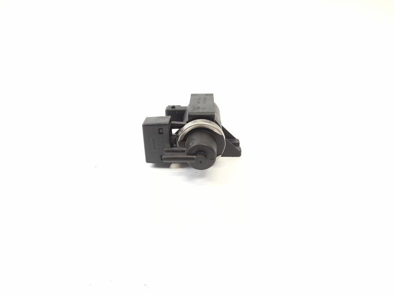 Recambio de valvula aire adicional para bmw serie 3 berlina (e46) 320d referencia OEM IAM 70057901 7796634 