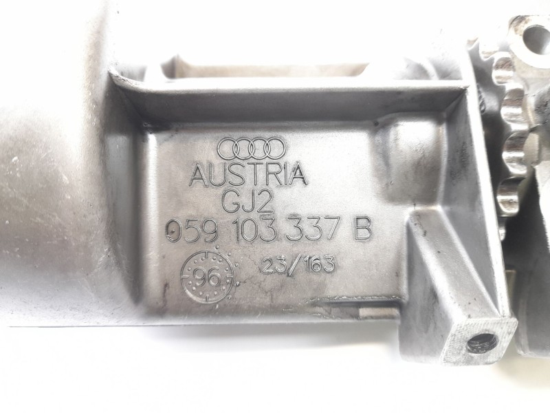 Recambio de bomba aceite para audi a6 c5 (4b2) 2.5 tdi referencia OEM IAM 059103337B  
