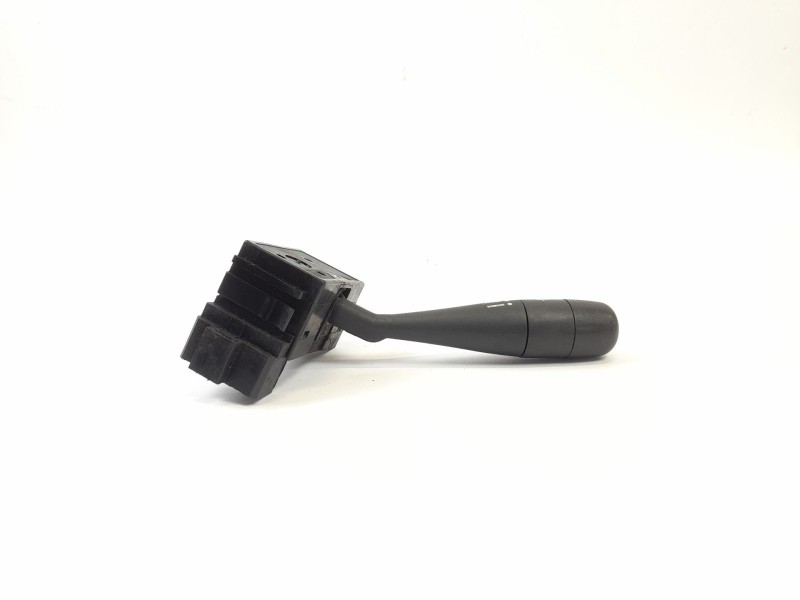 Recambio de mando limpia para nissan serena (c23) 2.3 d referencia OEM IAM   
