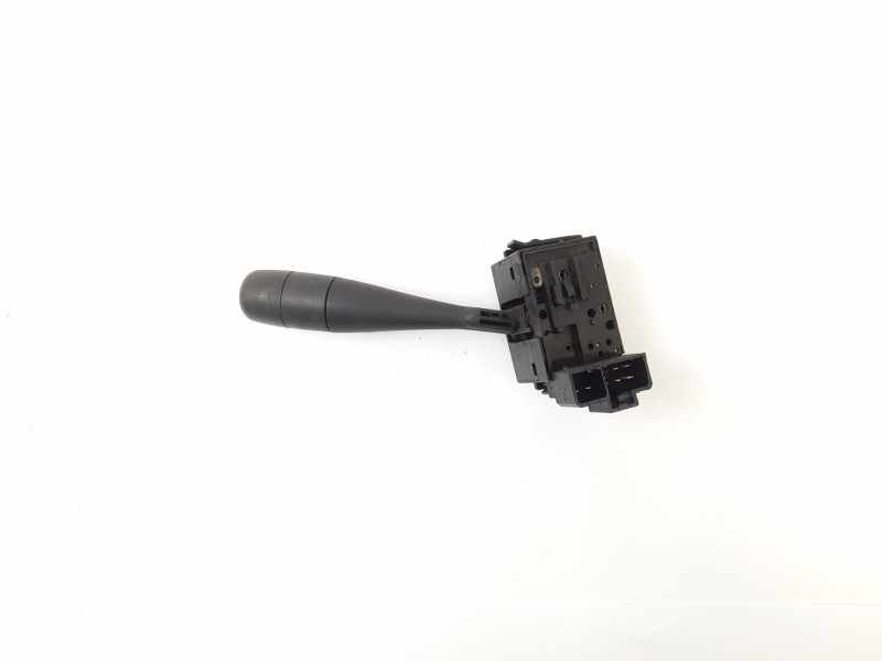 Recambio de mando limpia para nissan serena (c23) 2.3 d referencia OEM IAM   