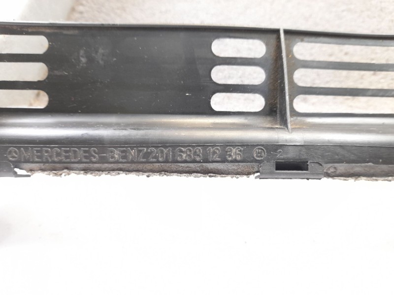 Recambio de consola central para mercedes 190 (w201) 2.3 referencia OEM IAM 2016831236  