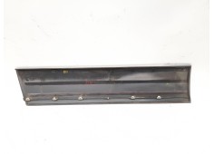 Recambio de moldura para mercedes 190 (w201) 2.3 referencia OEM IAM 2016905640R   2