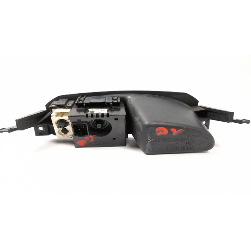 Recambio de reloj cuenta kilometros para renault clio ii fase i (b/cbo) 1.2 referencia OEM IAM 7700421038  
