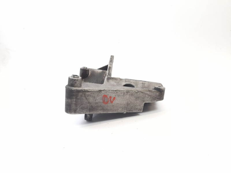 Recambio de soporte alternador para bmw serie 3 berlina (e46) 320d referencia OEM IAM 64552247388  
