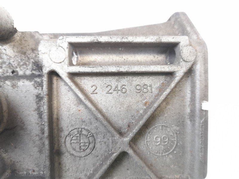 Recambio de soporte filtro aceite para bmw serie 3 berlina (e46) 320d referencia OEM IAM 2246981  
