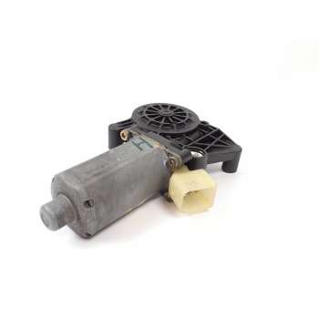 MOTOR ELEVALUNAS DELANTERO IZQUIERDO 119377XXX 